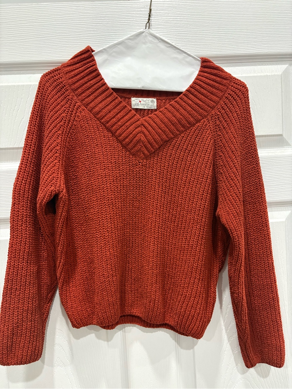 Women's Rust V-Neck Knit Sweater - Classic Rib Trim